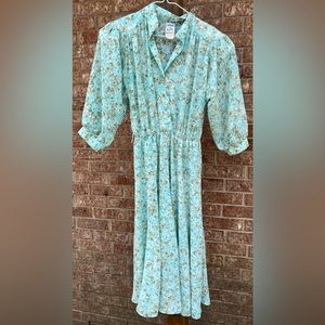 Vintage floral dress‎